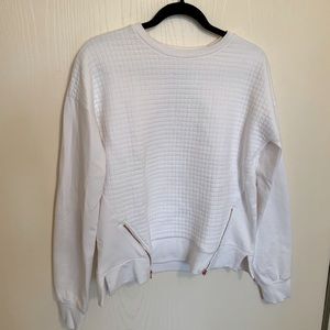 Waffle sweater with rose gold zipper details